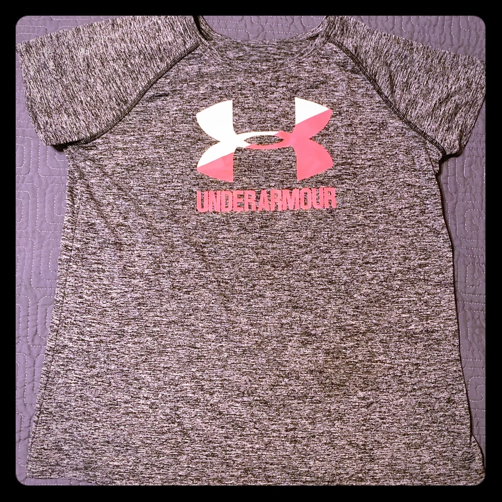 Girls Youth XL Under Armour dri fit style shirt
